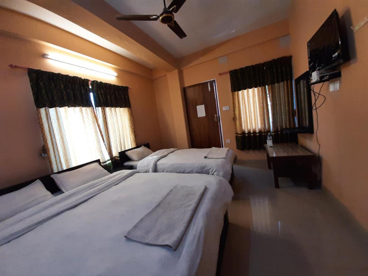 פוקהרה Hotel Eagle Zone מראה חיצוני תמונה