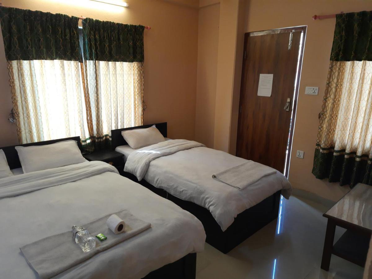 פוקהרה Hotel Eagle Zone מראה חיצוני תמונה