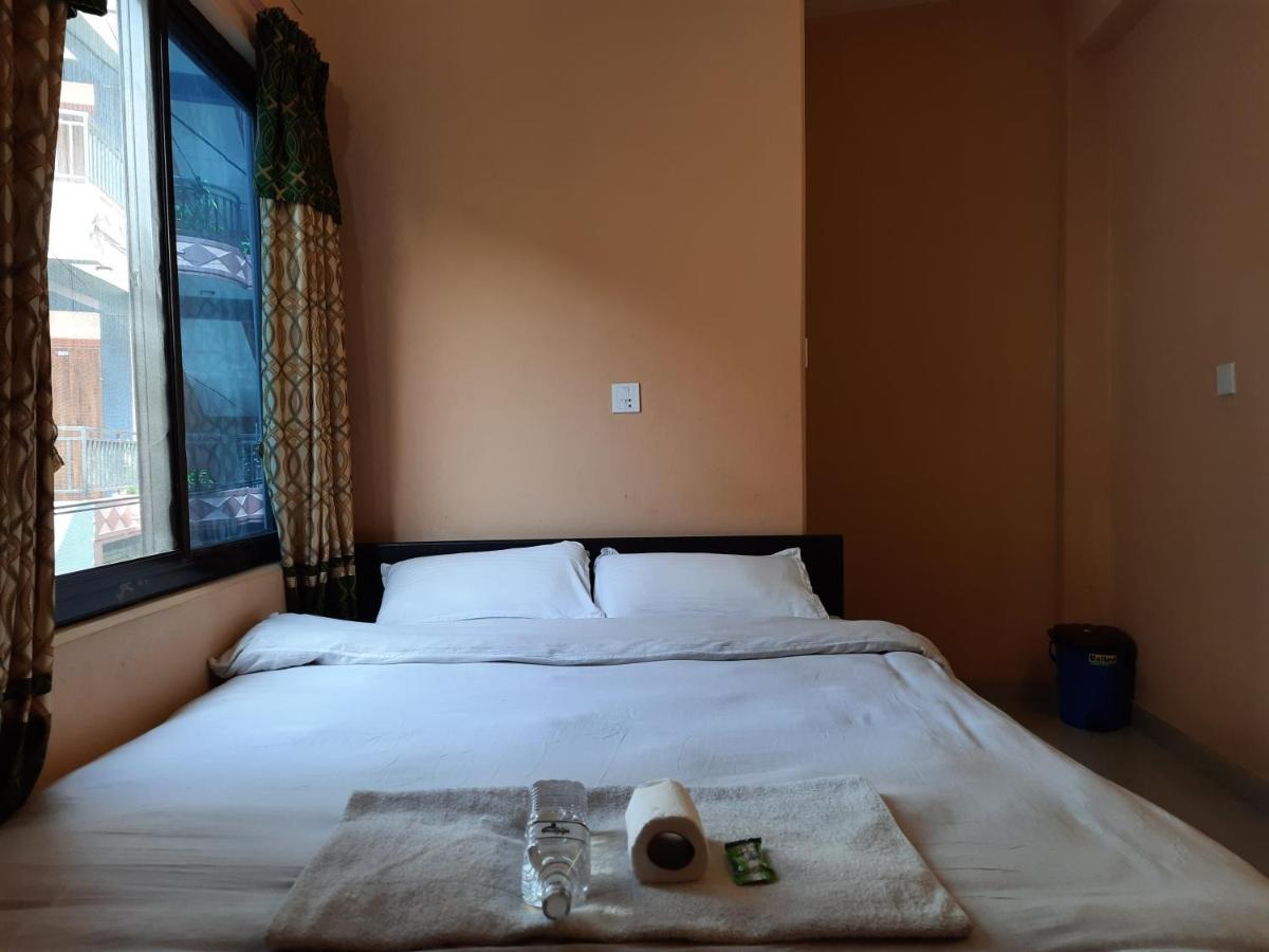 פוקהרה Hotel Eagle Zone מראה חיצוני תמונה