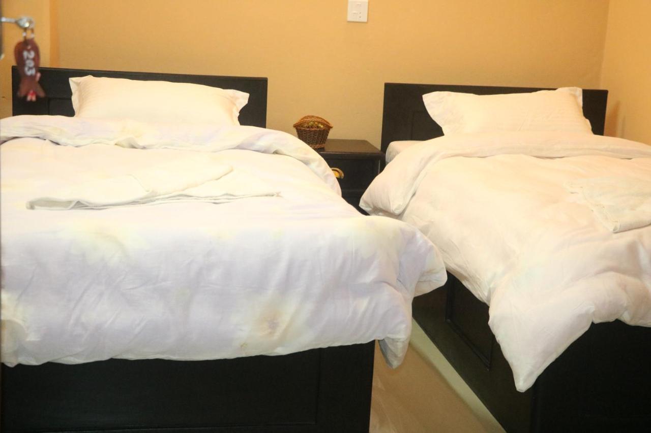 פוקהרה Hotel Eagle Zone מראה חיצוני תמונה