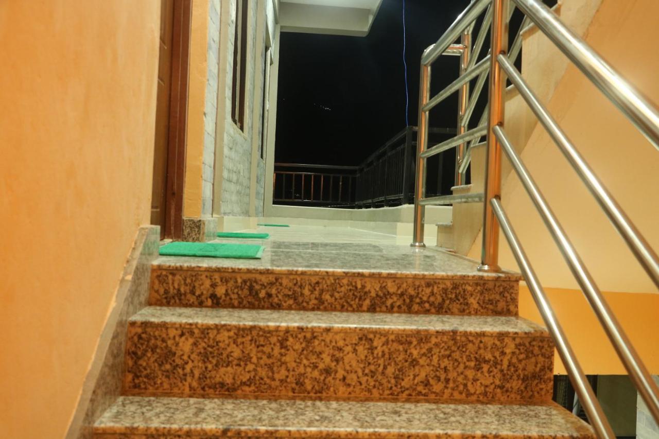 פוקהרה Hotel Eagle Zone מראה חיצוני תמונה
