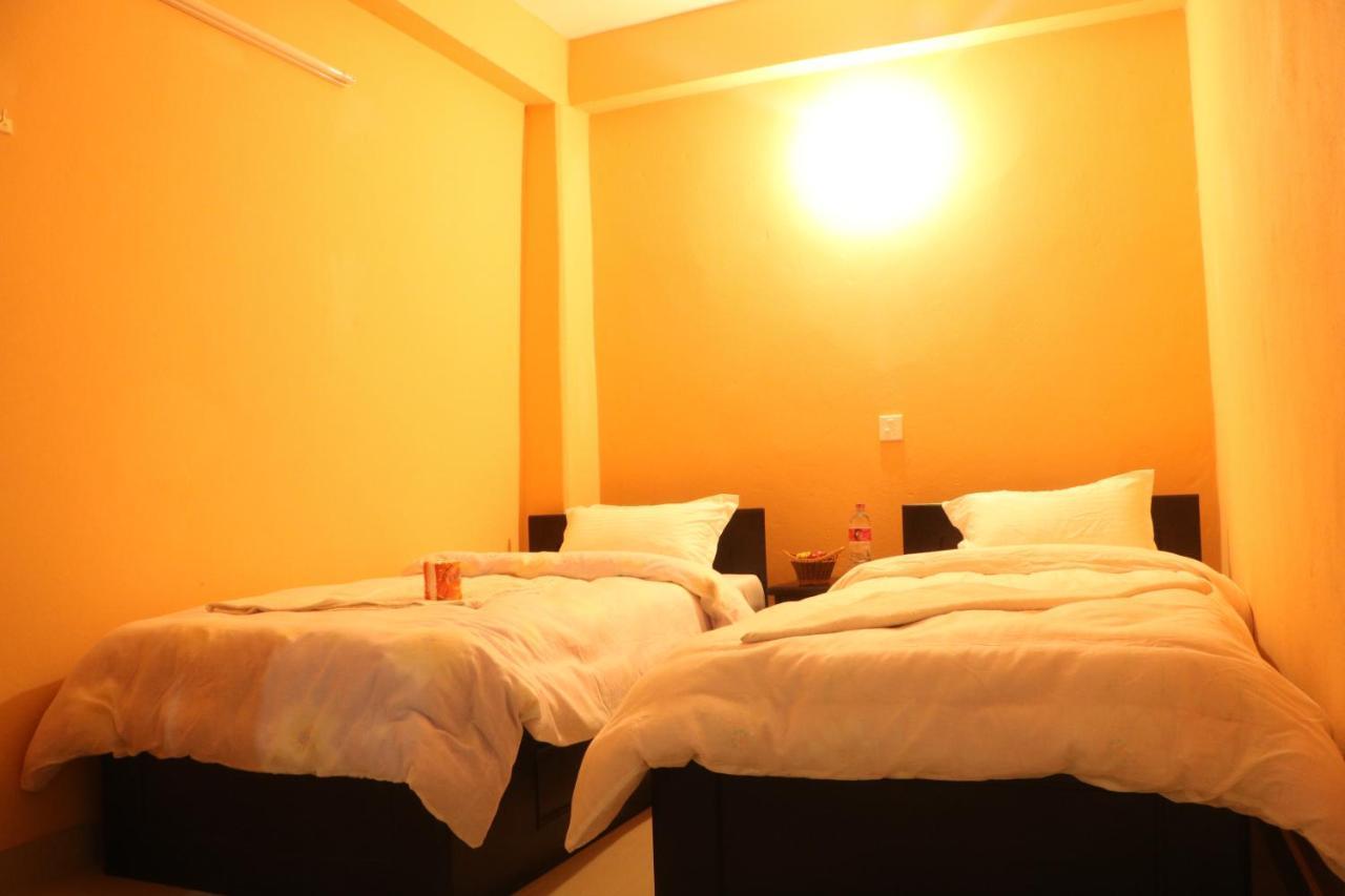 פוקהרה Hotel Eagle Zone מראה חיצוני תמונה