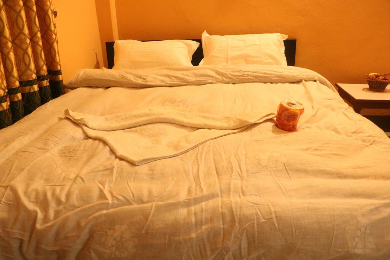פוקהרה Hotel Eagle Zone מראה חיצוני תמונה