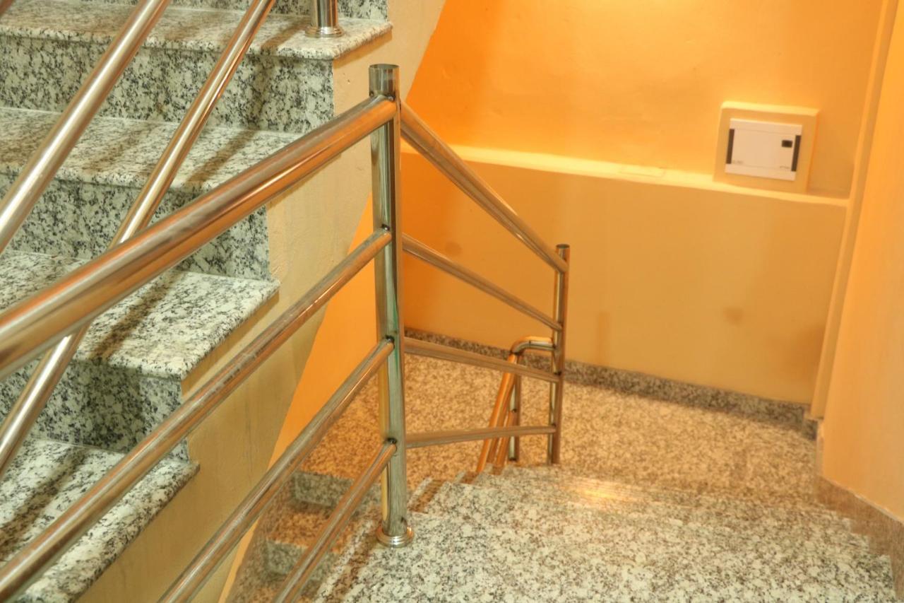 פוקהרה Hotel Eagle Zone מראה חיצוני תמונה