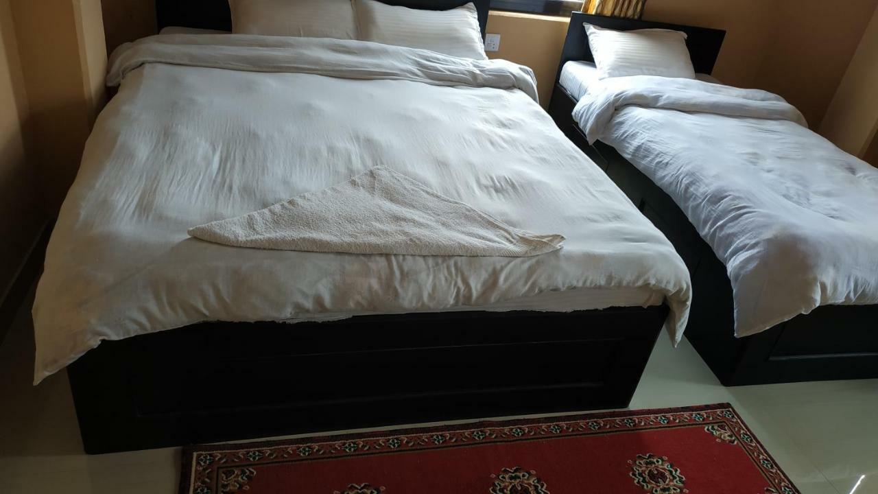 פוקהרה Hotel Eagle Zone מראה חיצוני תמונה